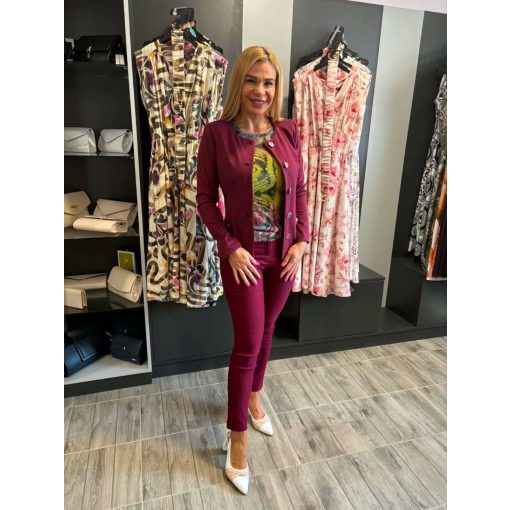 Hanna bordó öves zakó